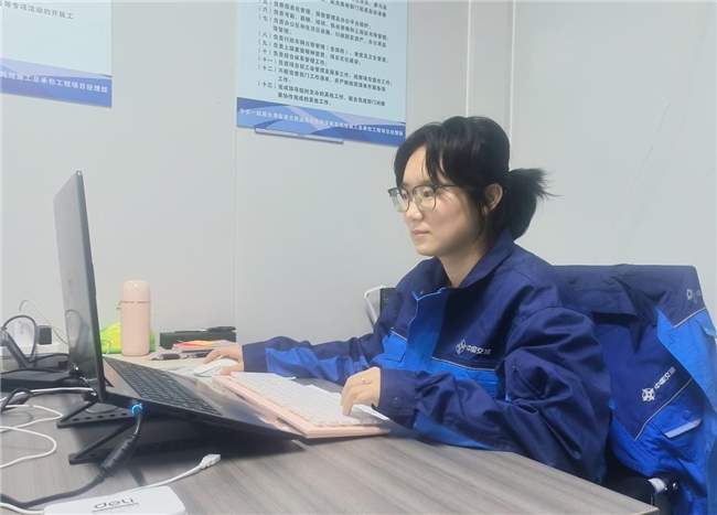 总承包分公司赵薇:入职俩月用纸笔记录日常