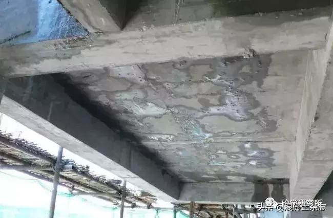 上海思伟一机双控021 - 25250666:质量控制与混凝土专项方案要点?