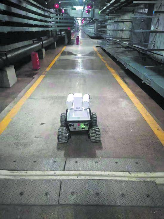 国庆期间天府新区雅州路地下综合管廊 ,机器人巡检替代人工日常巡检