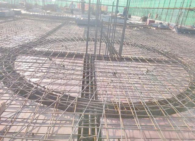 钢筋施工全流程解析：从场地准备到绑扎成形，如何确保安全与质量？