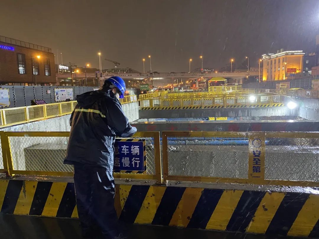 北横通道ⅵ标全面进入主体结构施工阶段：15.5米超大盾构机急曲线推进，吹响建设冲锋号