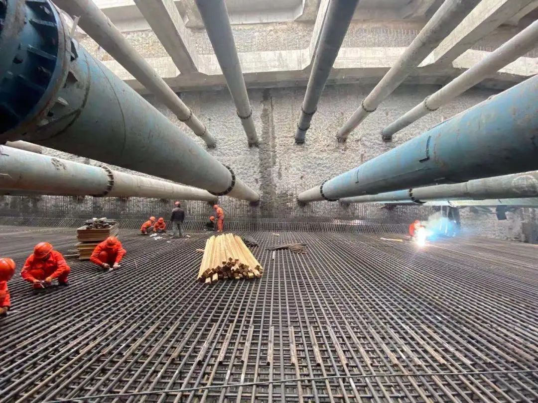 北横通道ⅵ标全面进入主体结构施工阶段：15.5米超大盾构机急曲线推进，吹响建设冲锋号