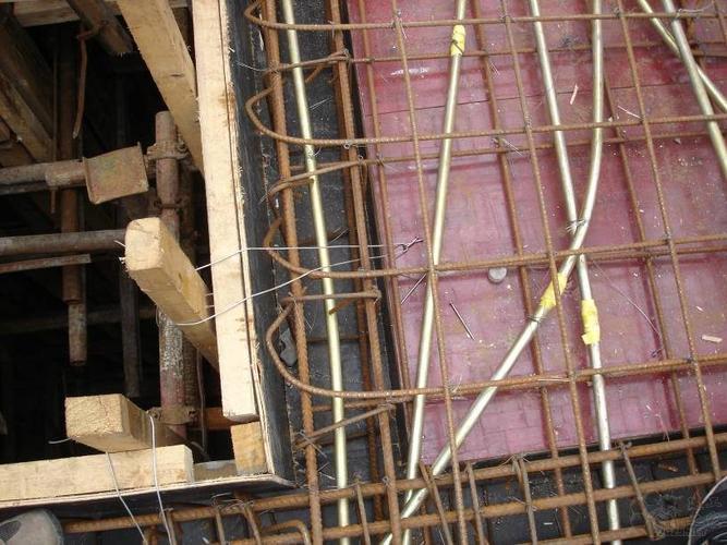 柱钢筋绑扎全攻略:从套筋到固定,3个关键步骤详解