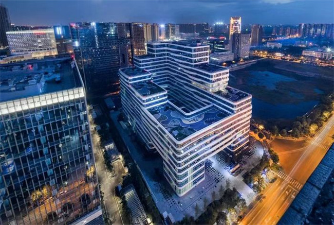 四川城市高质量发展:绿色建筑占比达95%,十四五低碳转型成果显著