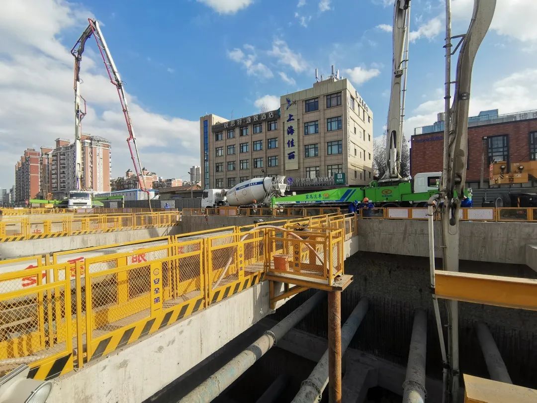 北横通道ⅵ标全面进入主体结构施工阶段：15.5米超大盾构机急曲线推进，吹响建设冲锋号