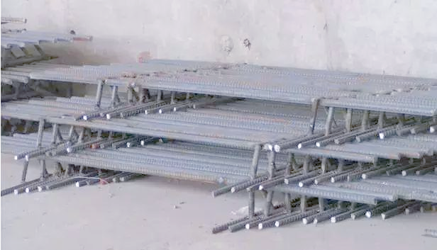 基础钢筋绑扎全攻略：从筏板基础到机械连接，施工要点详解