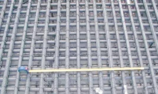 基础钢筋绑扎全攻略：从筏板基础到机械连接，施工要点详解