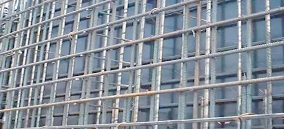 基础钢筋绑扎全攻略：从筏板基础到机械连接，施工要点详解