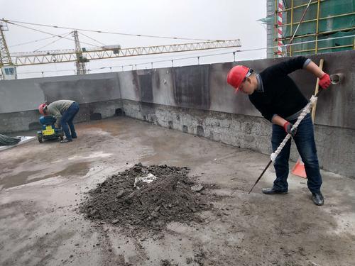 屋面构造与找平层施工详解：保温层、排水坡度及节点处理要点