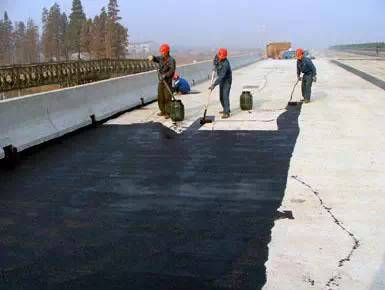 屋面构造与找平层施工详解：保温层、排水坡度及节点处理要点