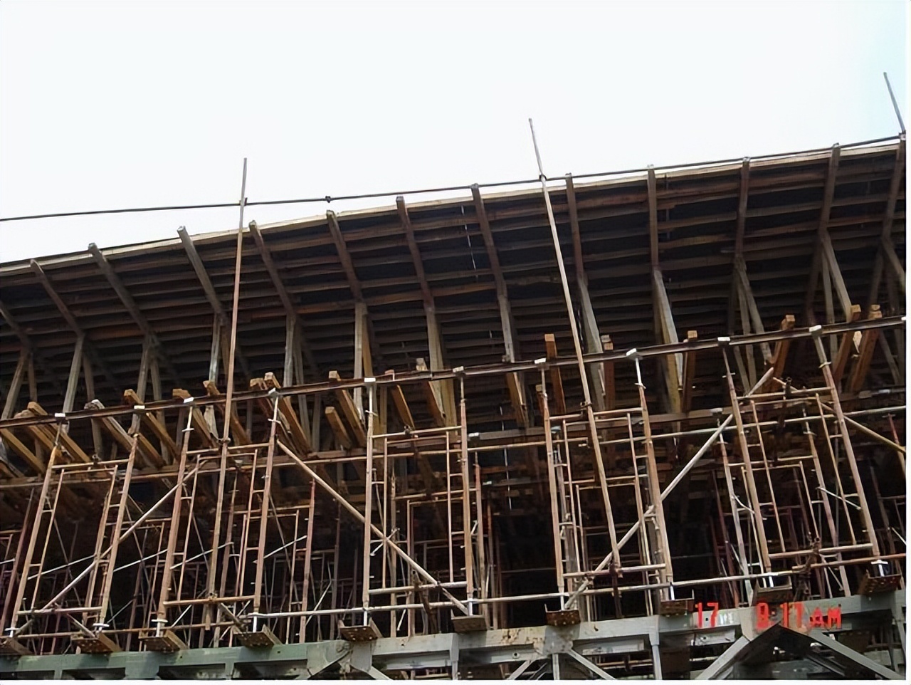 模板工程全解析：构造、安装与拆除规范，施工人员必看指南