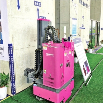 建筑机器人亮相武汉工地：砌砖、搬运、打磨，效率提升超4倍