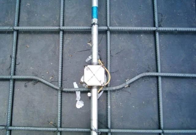 安装工程管线预埋标准做法:剪力墙、楼板预埋要求及管线保护措施