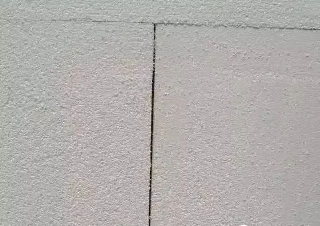 外墙保温工程分类解析：外保温、内保温的优劣对比，如何选择？