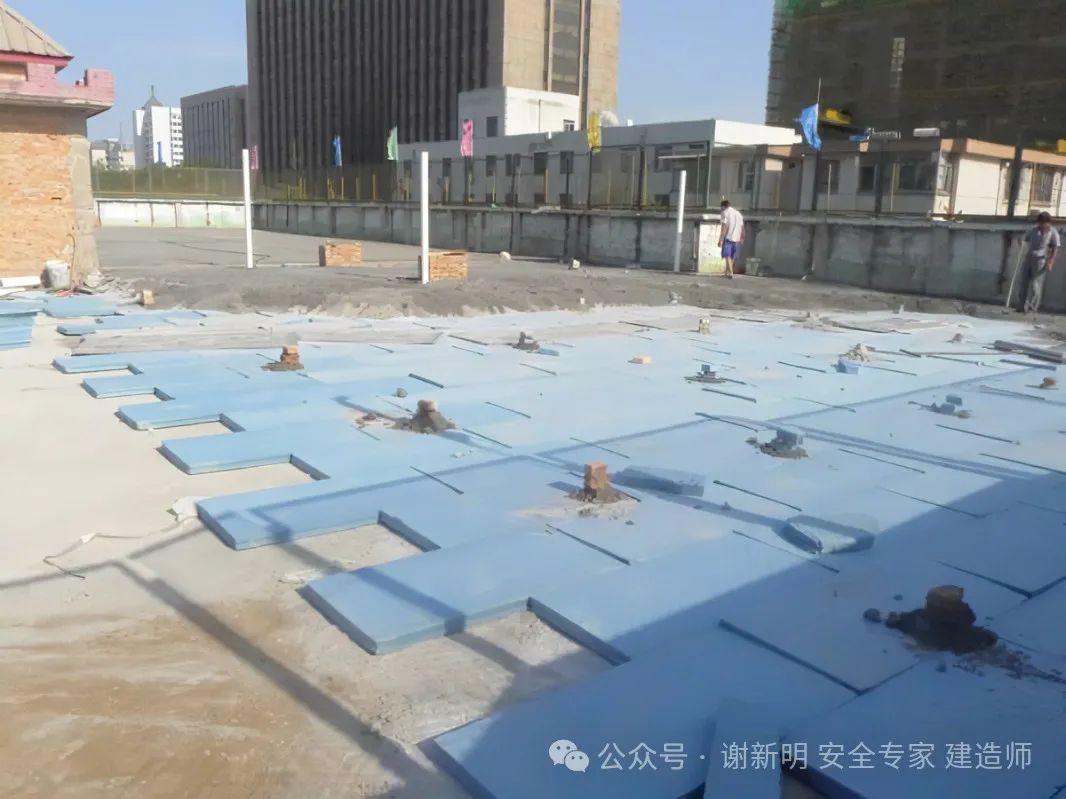 保温工程解析：屋面挤塑板与外牆内保温的施工流程与要点