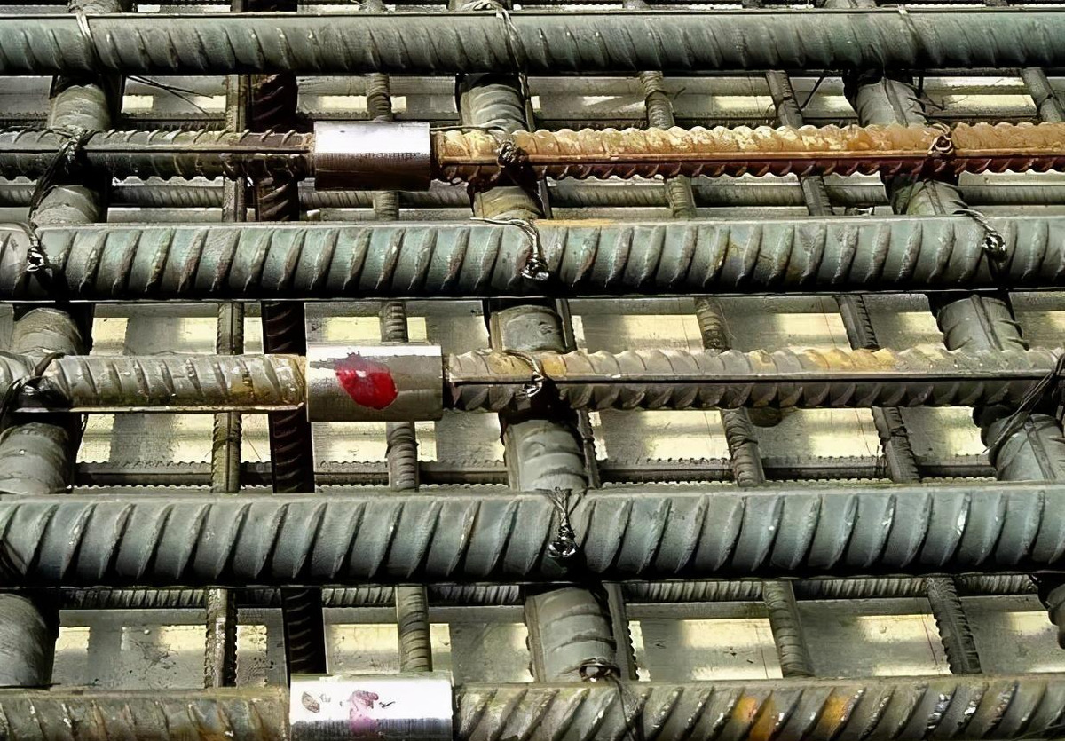 地梁和底板钢筋绑扎做法及质量标准，含主体结构施工要点