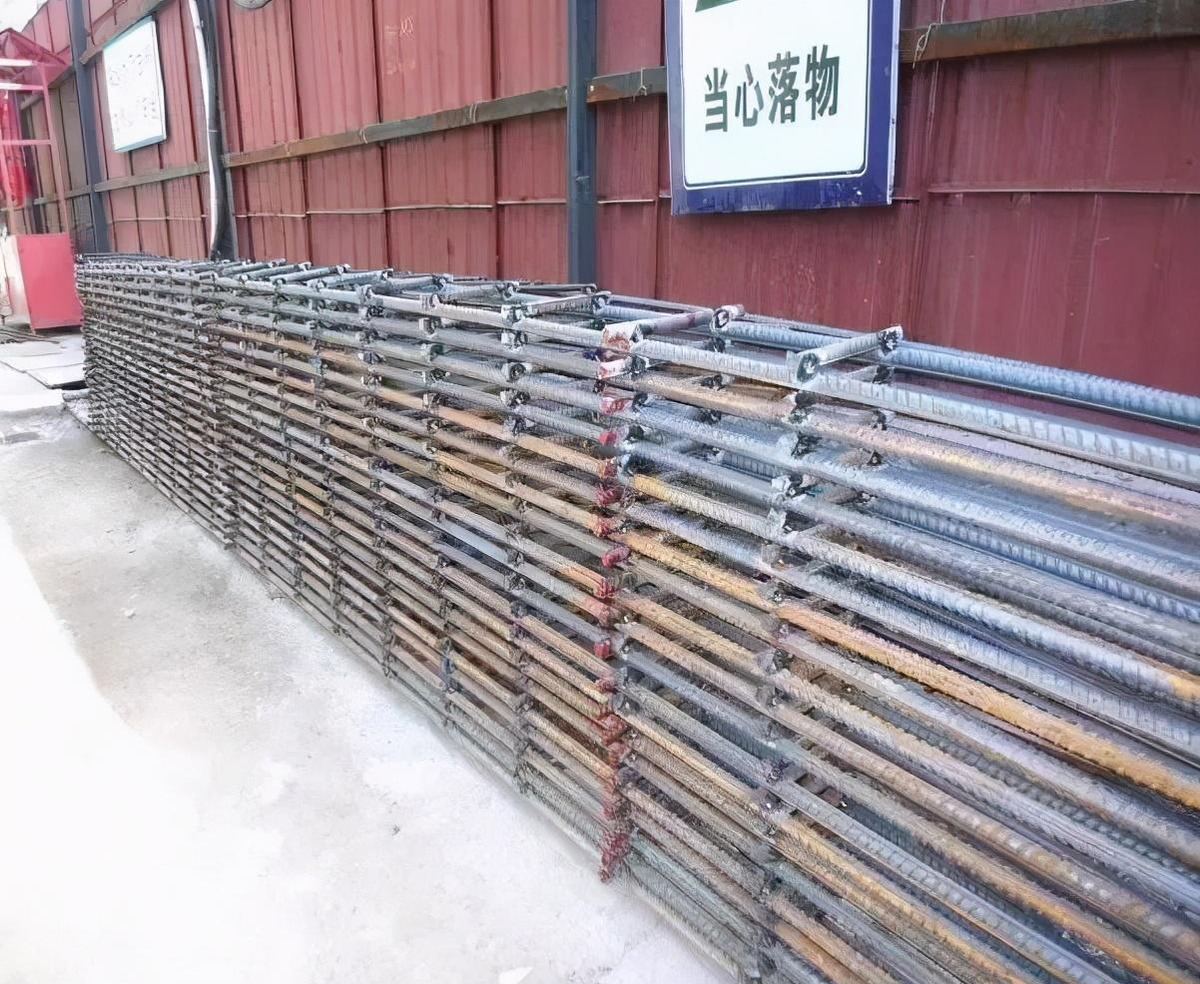 地梁和底板钢筋绑扎做法及质量标准，含主体结构施工要点