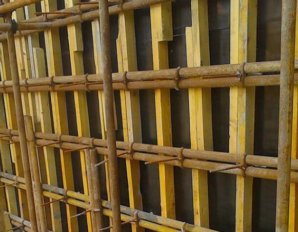 模板工程施工全流程：前期准备、工艺流程及支撑体系搭建要点