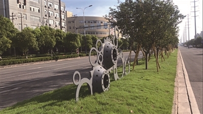 经开区植树添绿，公园美景渐显，打造园林式工业园区