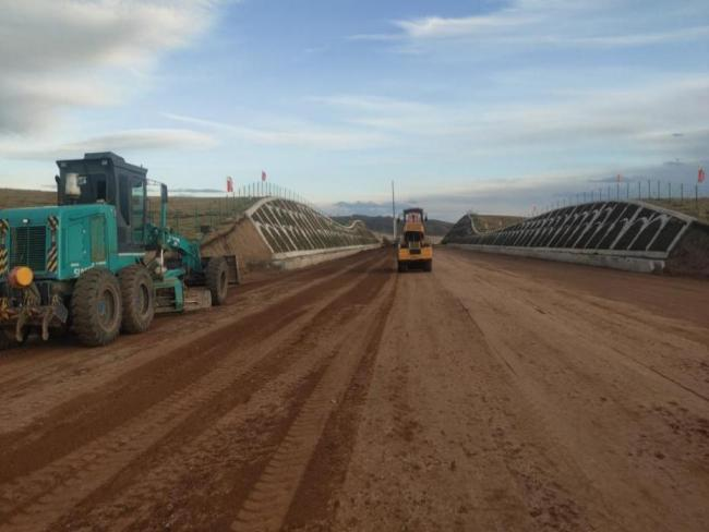 青海交建公司多措并举推进在建项目冬施安全有序开展