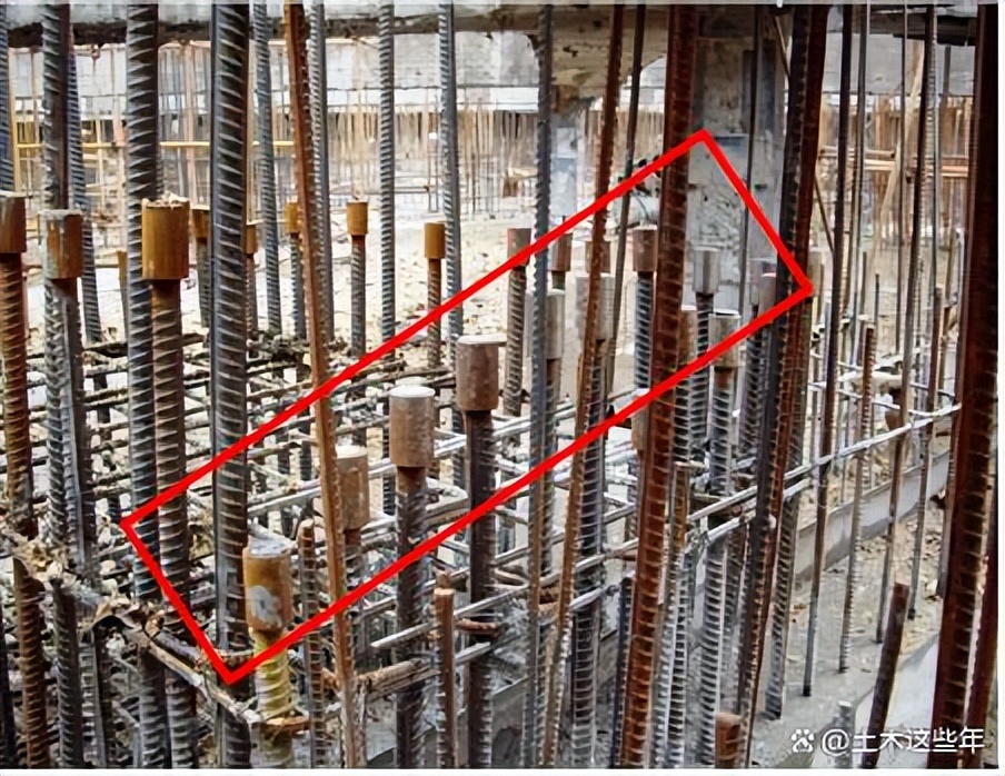 钢筋加工规范要求详解：箍筋拉筋弯钩及梁柱纵筋弯锚长度