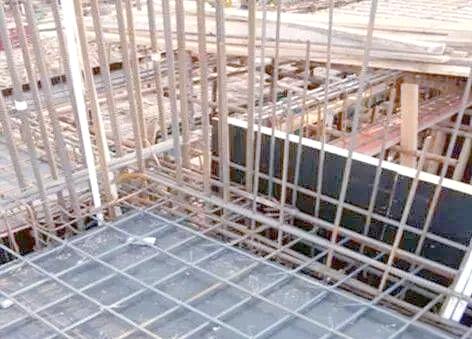 建筑工程钢筋绑扎指南：施工顺序、常用方法及柱基础绑扎要点