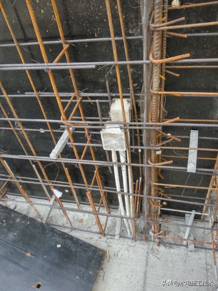 水电预埋工程注意事项，含电气、给排水及其他关键要点