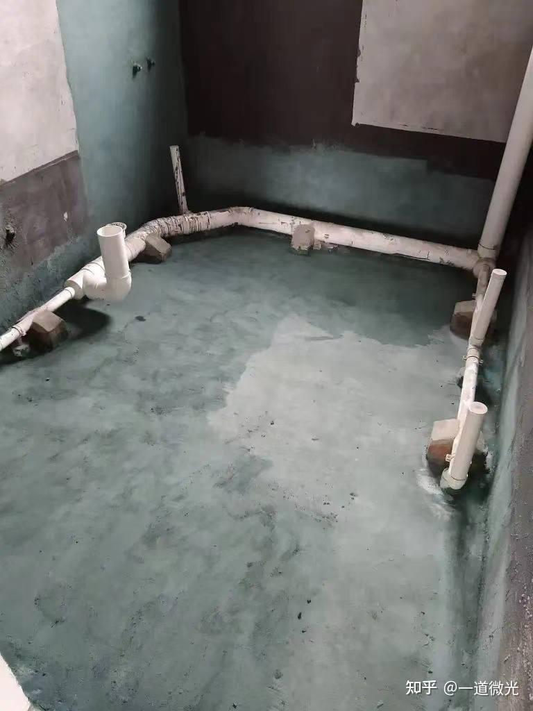 回南天怕墙壁天花板受潮？选对防水涂料品牌和挑选方法很重要