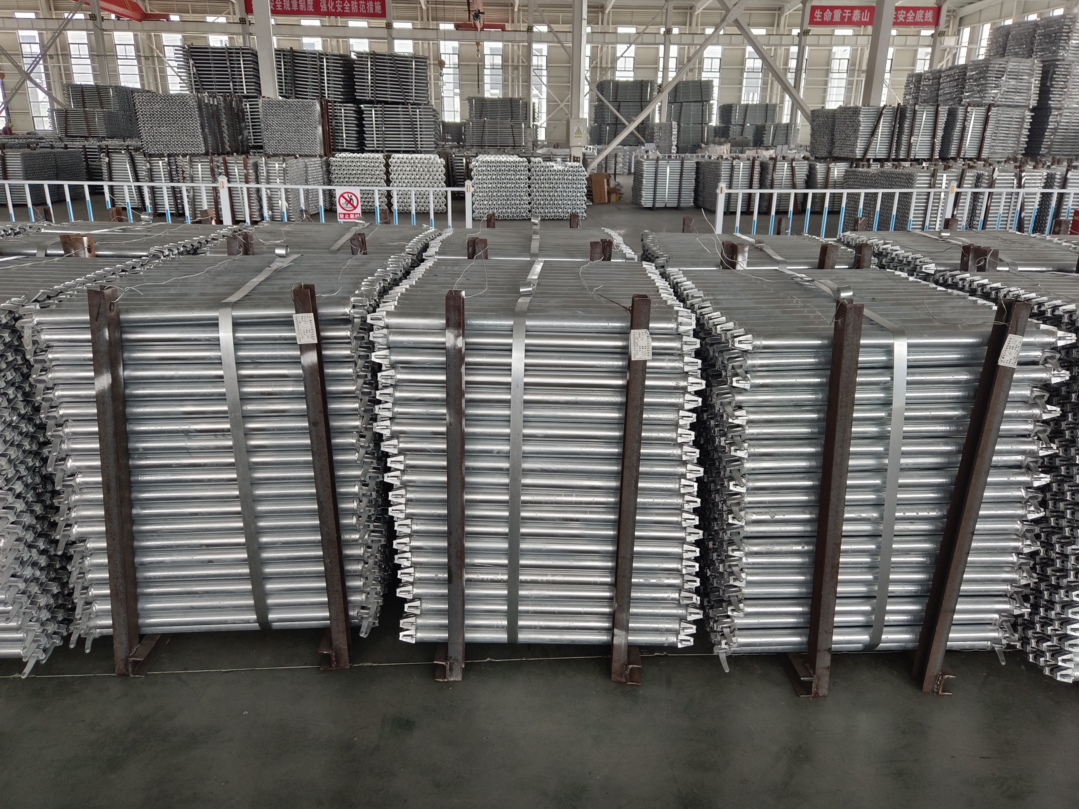 建筑行业必备！选靠谱脚手架厂家，看河北鑫良盘扣脚手架优势