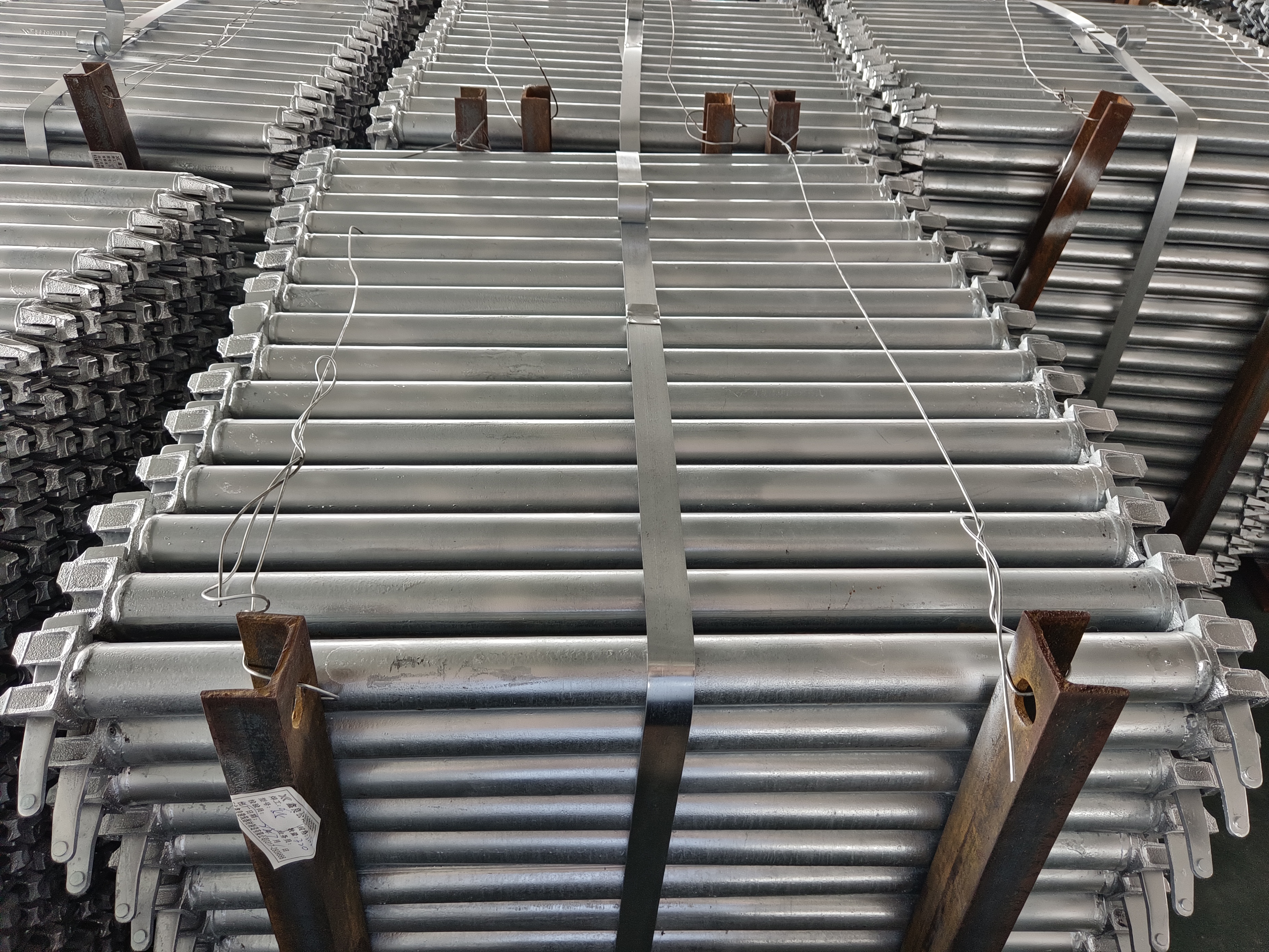 建筑施工选脚手架,河北鑫良模架盘扣式优势多