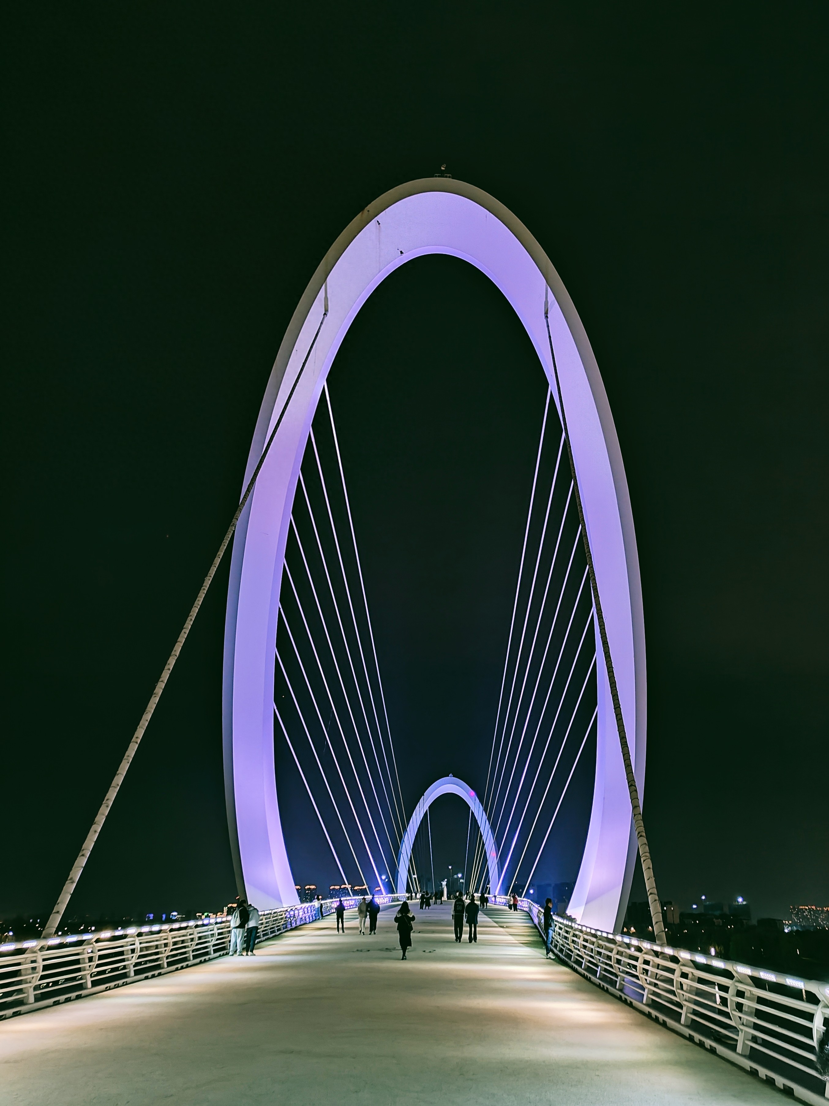 陕西丹凤某酒店脚手架隐患多，搭设规范及危害需重视