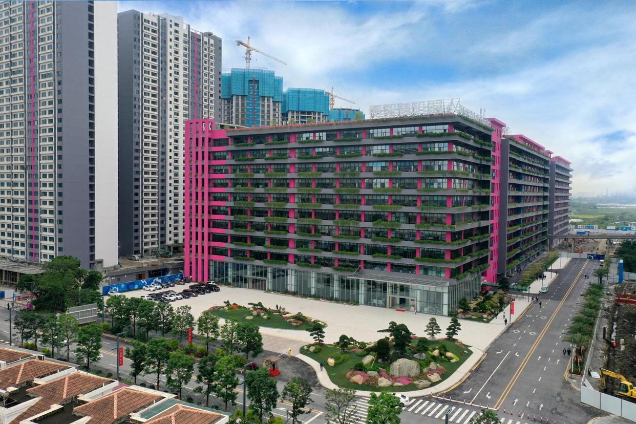 建筑机器人研发应用成果丰，多产品线推进施工效益提升