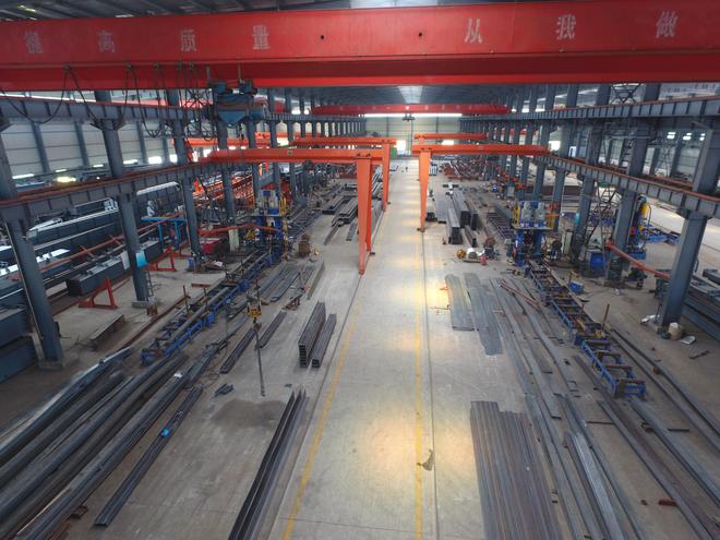 钢结构安装找哪家？苏东厂家承接36米以下工程