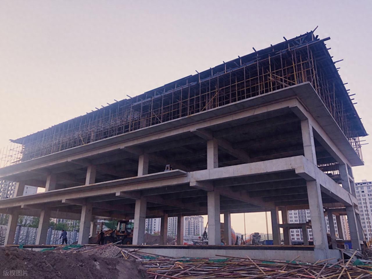 做账号就像盖楼，先搭好主体结构