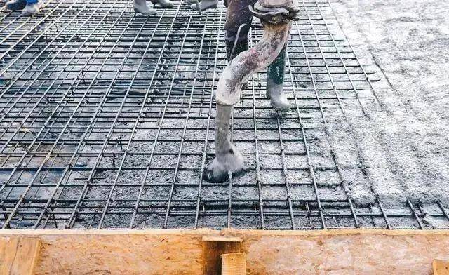 混凝土浇筑六大关键事项,保障建筑质量安全