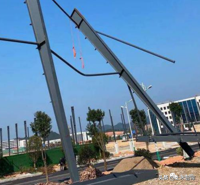钢结构安装顺序未注明致车间坍塌,图审处罚设计单位