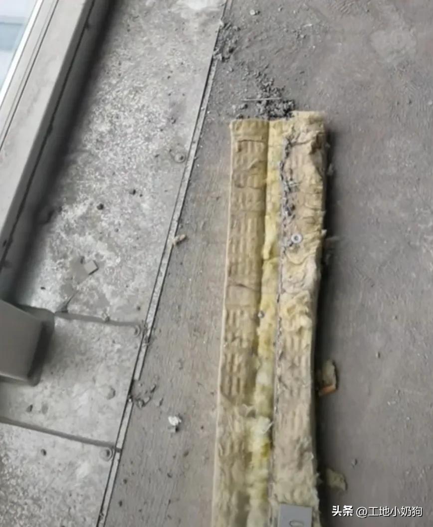 幕墙工程必看:不同金属接触处防腐蚀垫片不能省